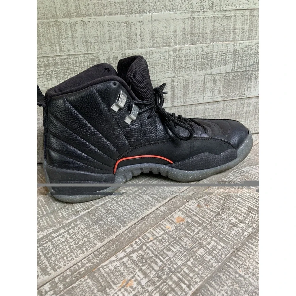 Nike Air Jordan 12 Retro Utility Men's Size 8 DC1062-006 Black Red High Tops